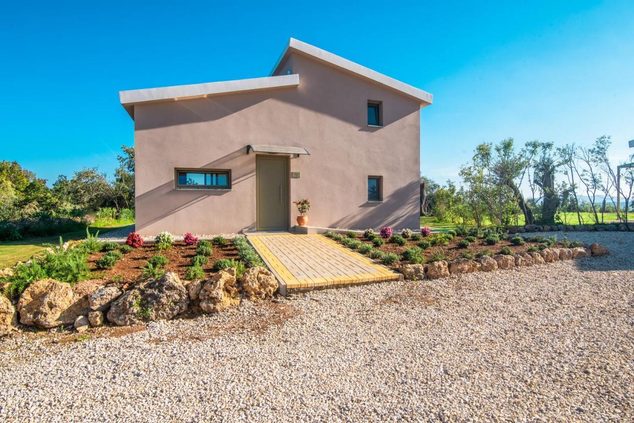 Villas Epta Karpi Complex Of 7 Luxury Villas Skriperon Exterior photo