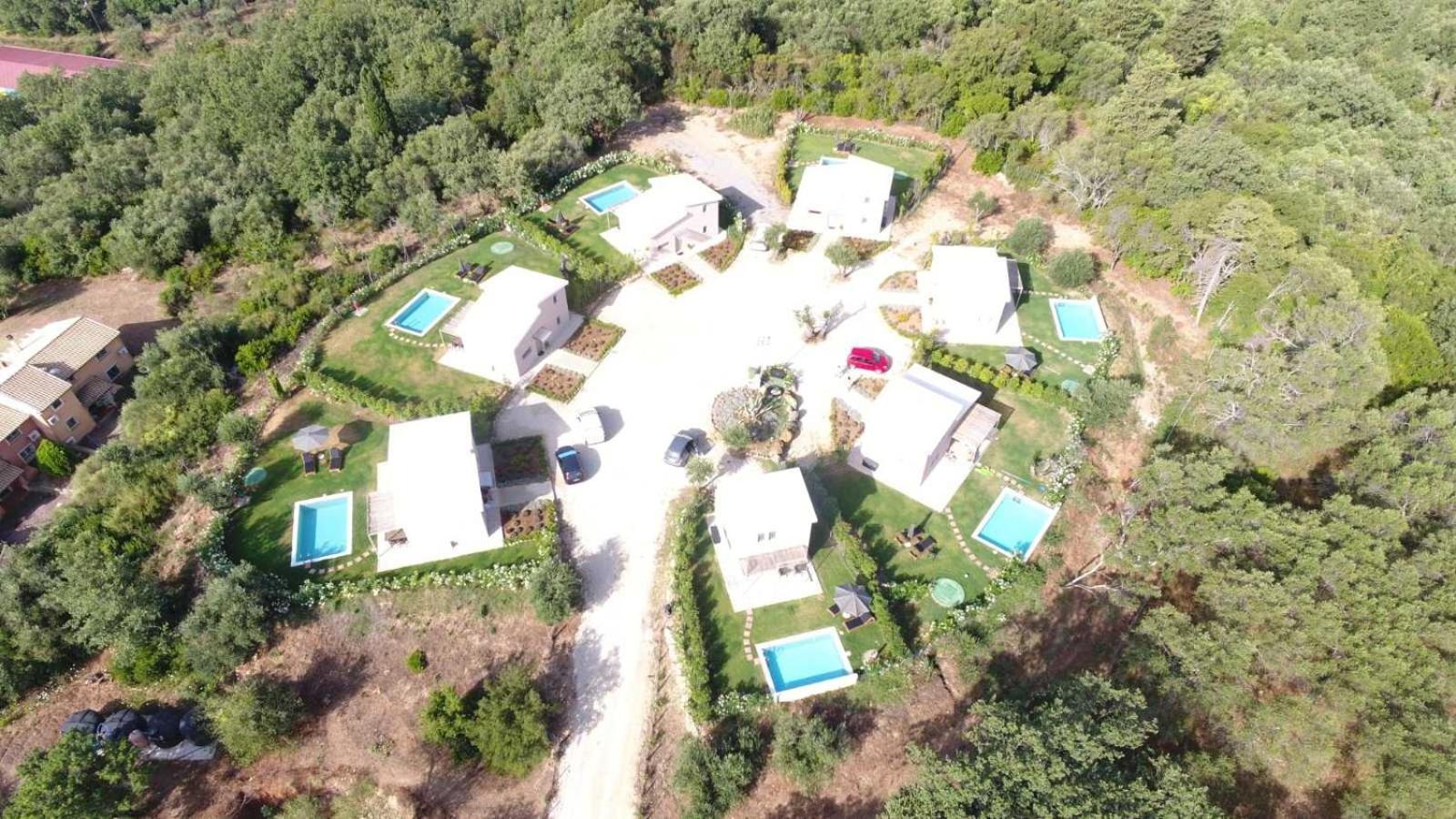 Villas Epta Karpi Complex Of 7 Luxury Villas Skriperon Exterior photo
